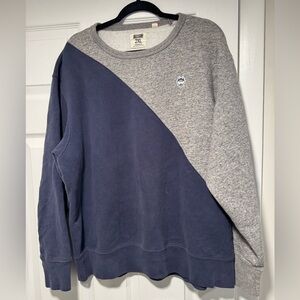 UCONN Crewneck